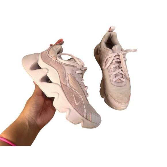 Nike RYZ 365 2 Shoes Womens 7 Suede Pink Chunky Lace Up Le Sneaker Mesh Sporty - Picture 1 of 16